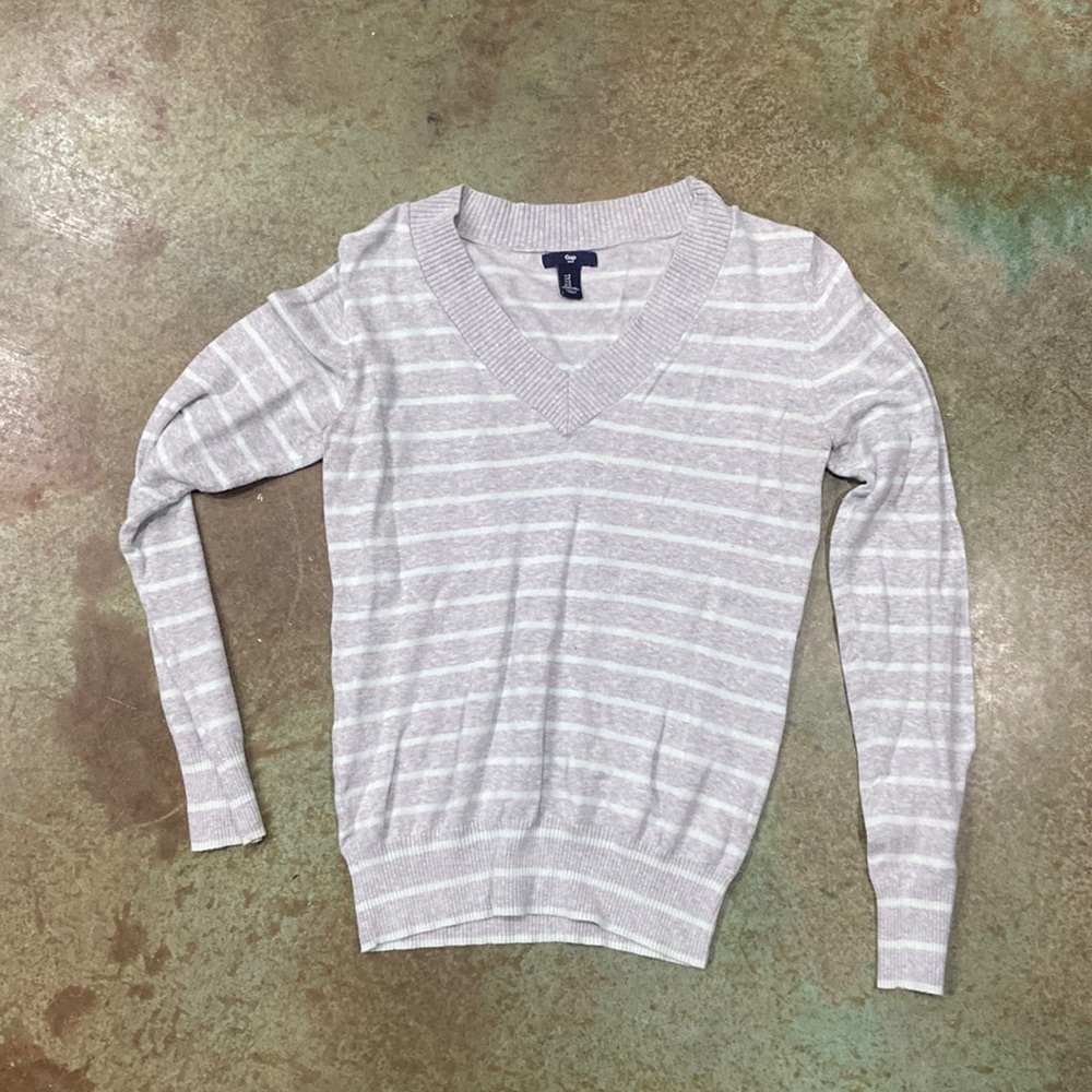 Mint green and grey v neck gap sweater